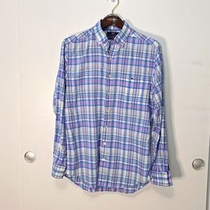 Vineyard vines button-down shirt, Size M.